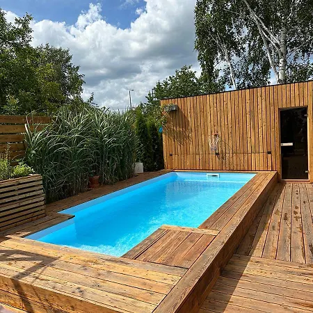 וילה Dom Z Basenem I Sauna, *