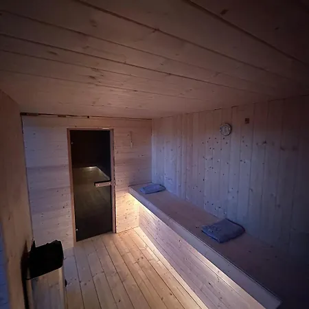 Dom Z Basenem I Sauna, וילה גדנסק